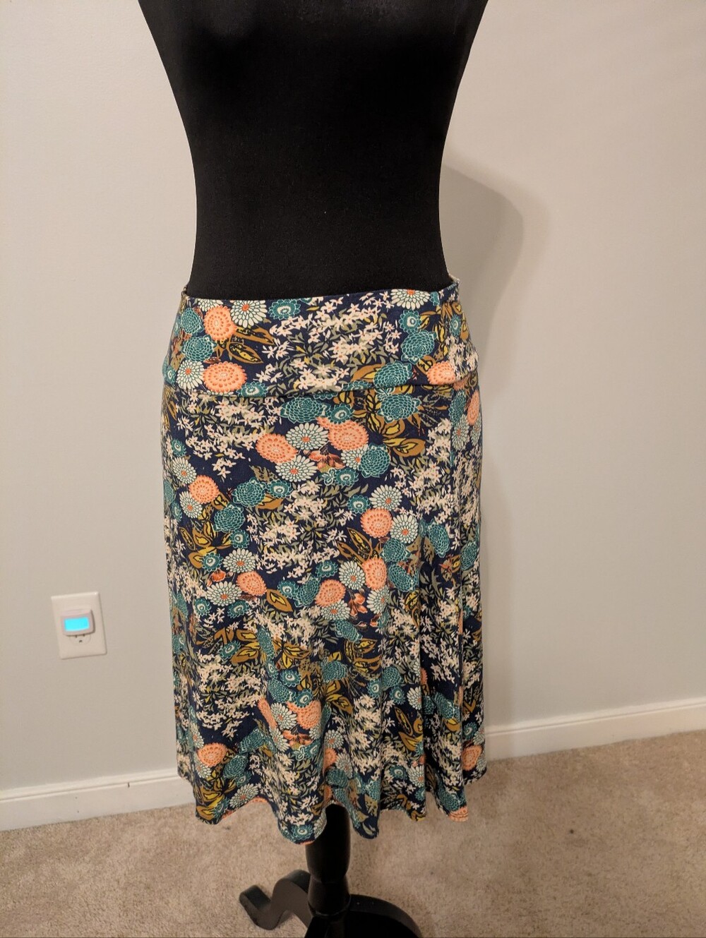 Salaam Jersey A-Line Skirt Size M Midi Asian Inspired Pattern
